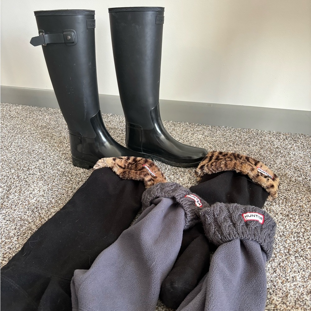 Hunter Rain Boots with two pairs of socks